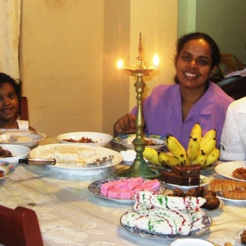 Sinhala New Year in Sri Lanka Das Singhalesische Neujahrsfest im Kreise meiner Gastfamilie